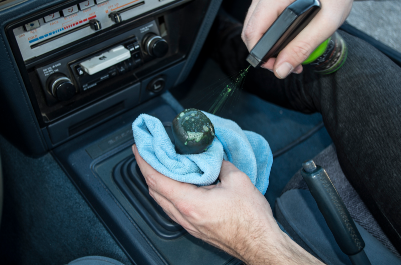Illustration for article titled Here's How Jay Leno's Car Detailer Recommends You Clean Your Ride